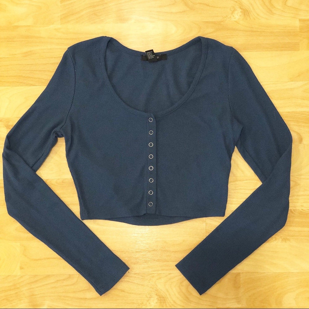 Long sleeve crop top